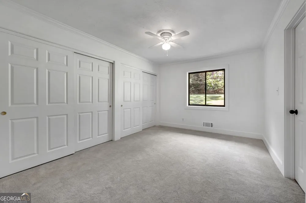 18 Valley TRL Covington, GA 30014