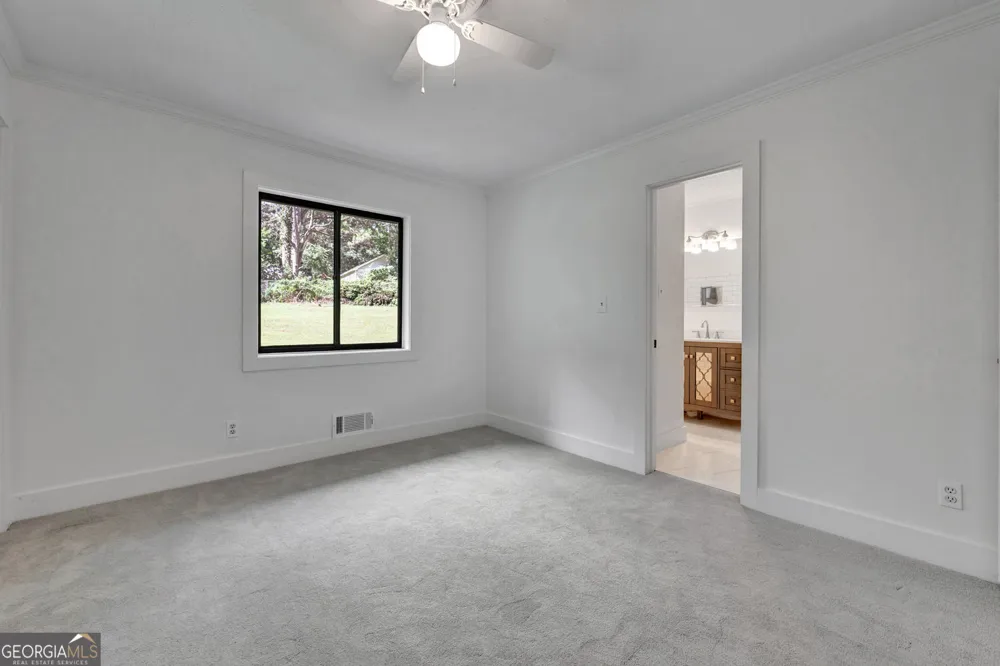 18 Valley TRL Covington, GA 30014