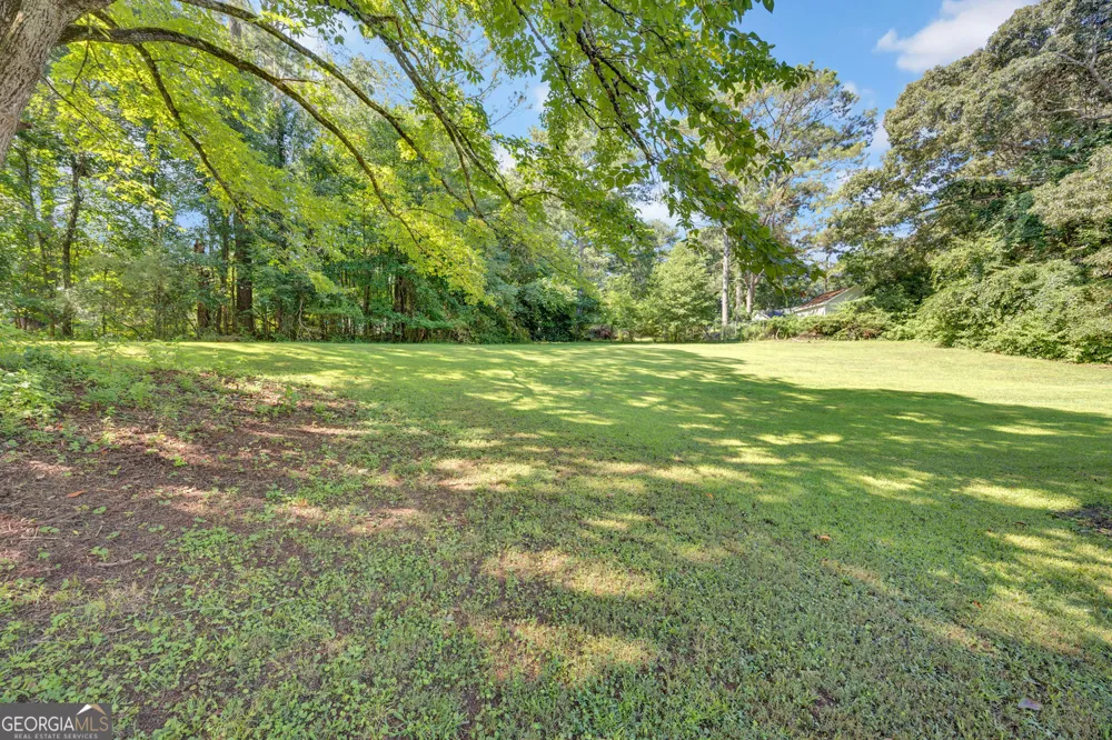 18 Valley TRL Covington, GA 30014