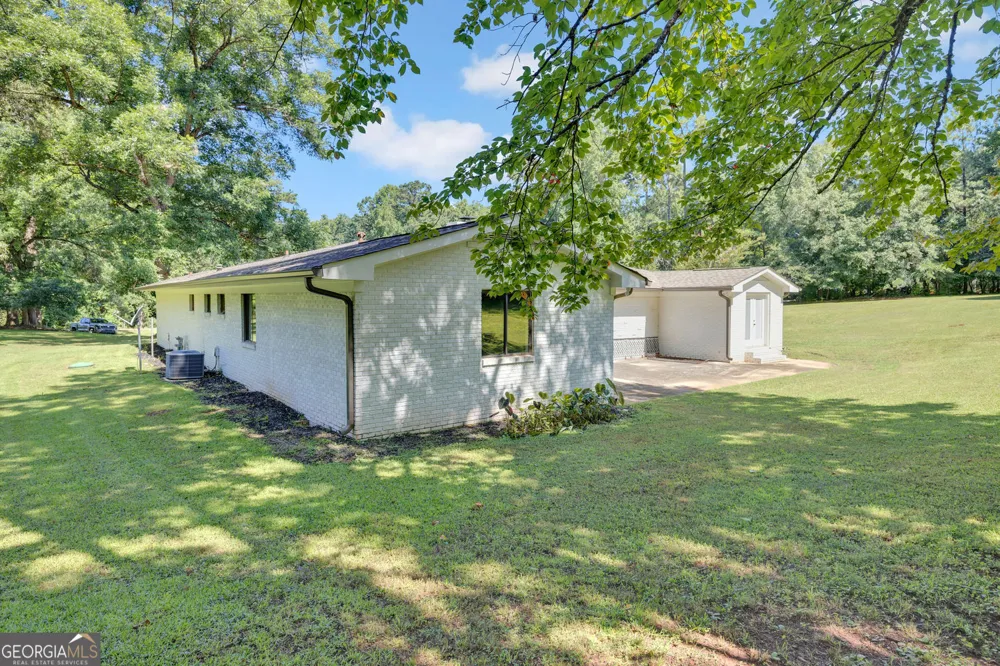 18 Valley TRL Covington, GA 30014
