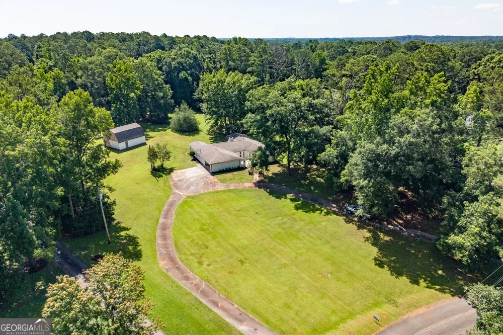 18 Valley TRL Covington, GA 30014