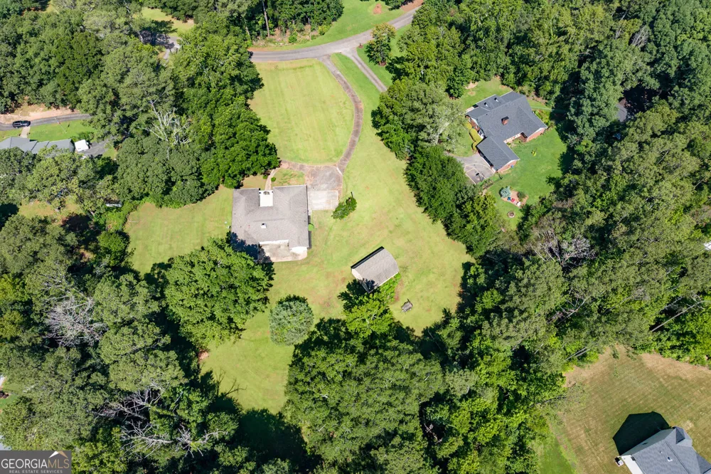 18 Valley TRL Covington, GA 30014