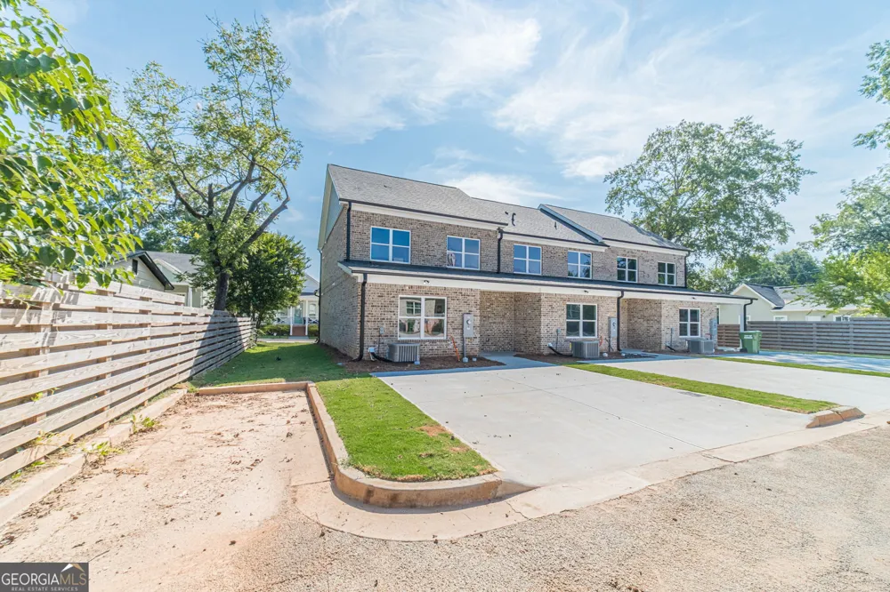 316 Milledge AVE Monroe, GA 30655