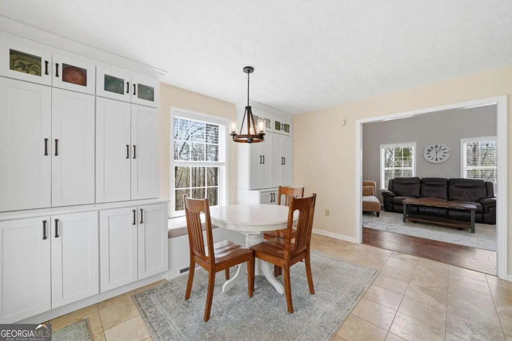 134 Nicholson LN Talking Rock, GA 30175