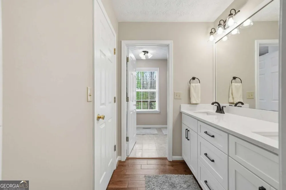 134 Nicholson LN Talking Rock, GA 30175