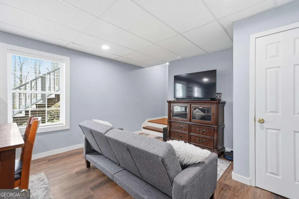 134 Nicholson LN Talking Rock, GA 30175