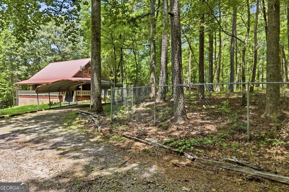 1525 Sperin RD Ball Ground, GA 30107