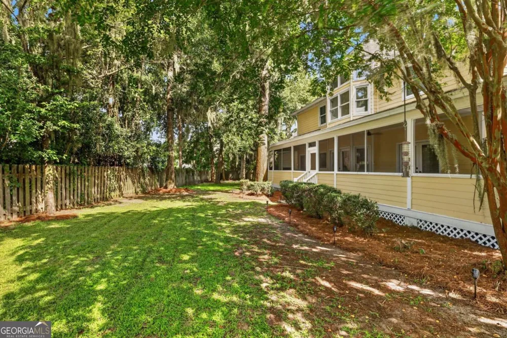9 Devon RD Savannah, GA 31419