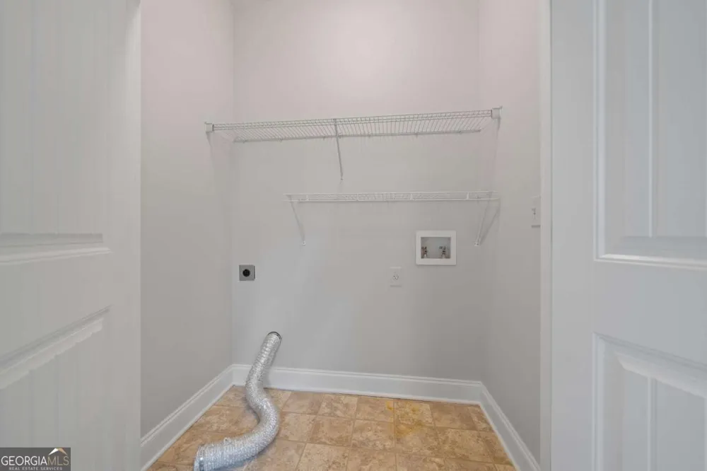 157 Oakwood DR NW Milledgeville, GA 31061