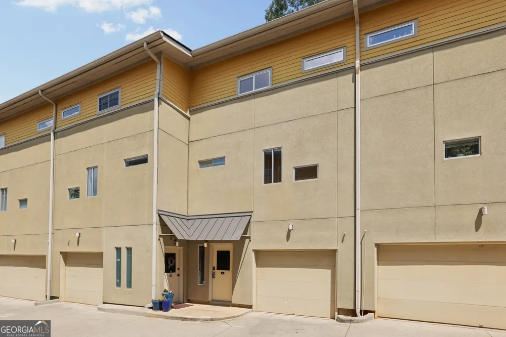 100 Moreland AVE Atlanta, GA 30316