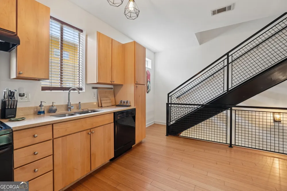 100 Moreland AVE Atlanta, GA 30316