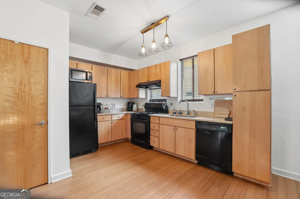 100 Moreland AVE Atlanta, GA 30316