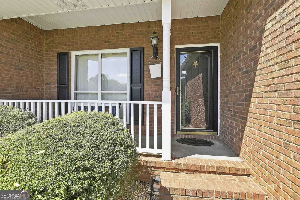 250 Brittany Chase Fayetteville, GA 30214