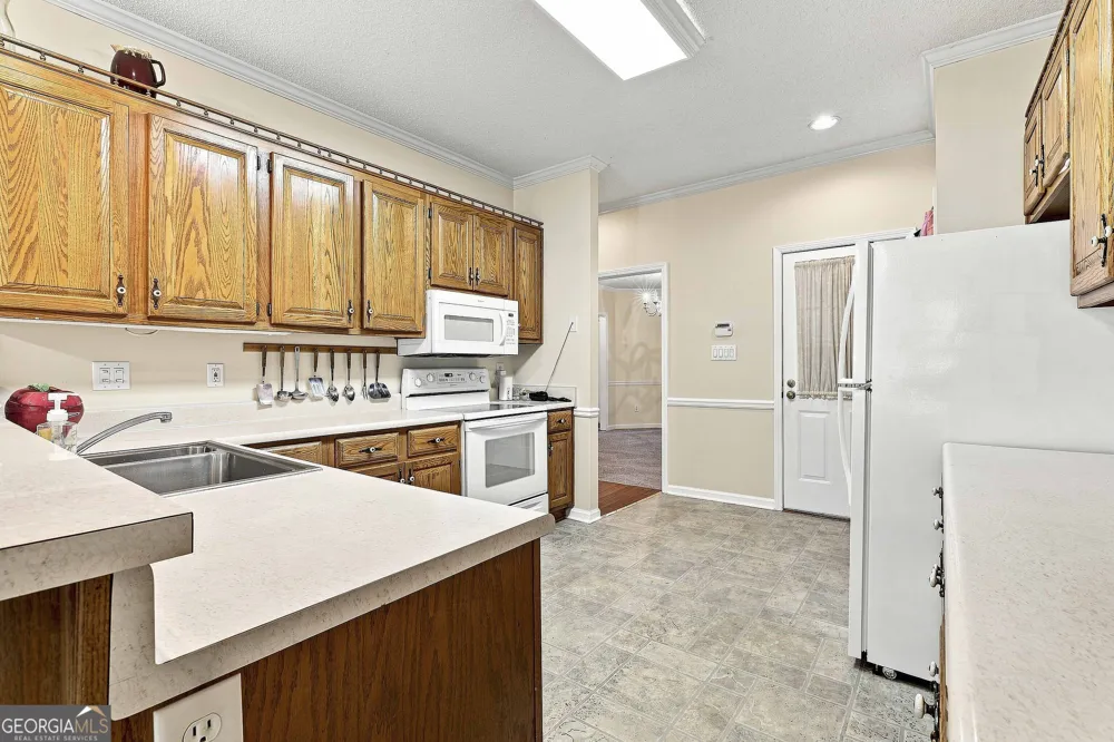 250 Brittany Chase Fayetteville, GA 30214