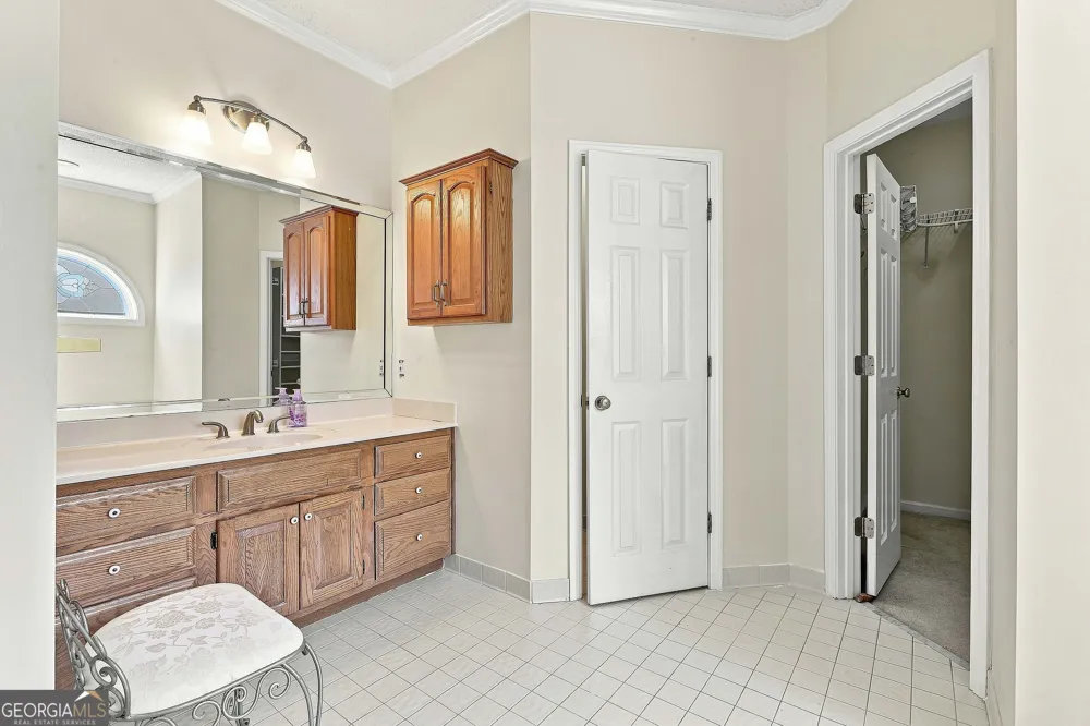 250 Brittany Chase Fayetteville, GA 30214