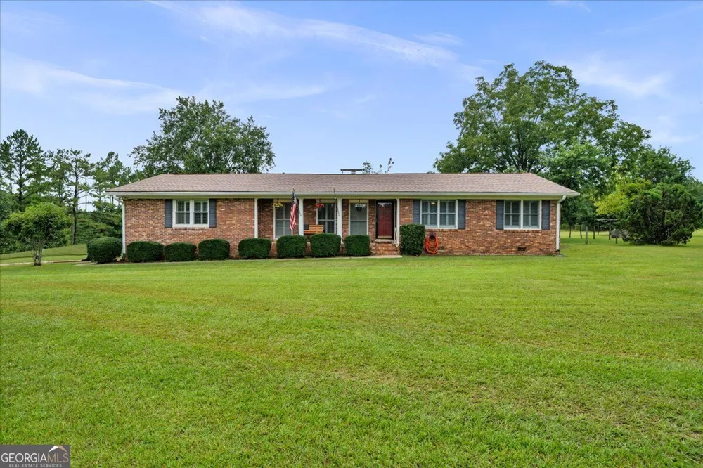 2685 US Highway 441 S Irwinton, GA 31042