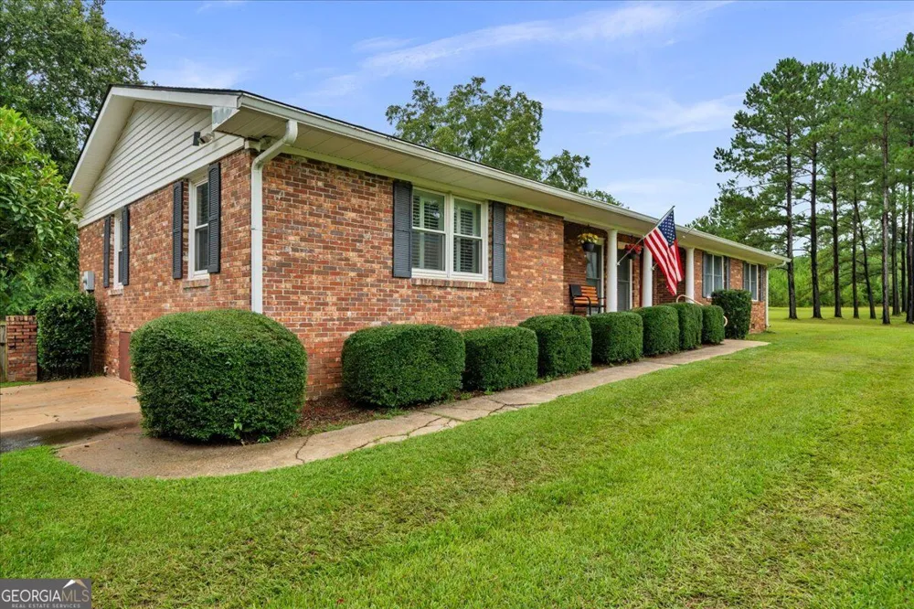 2685 US Highway 441 S Irwinton, GA 31042