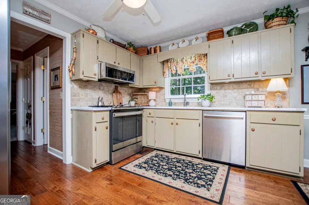 3191 Cedardale DR Douglasville, GA 30135