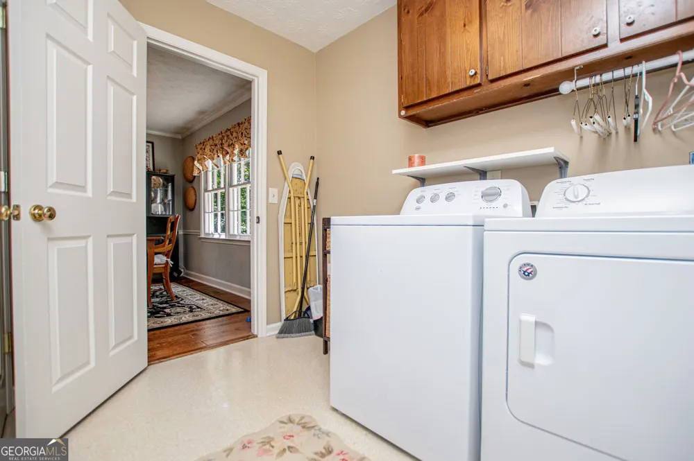 3191 Cedardale DR Douglasville, GA 30135