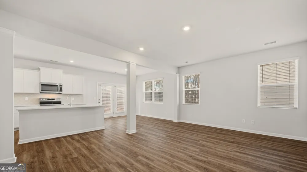 109 Oakchase Park LN Hampton, GA 30228