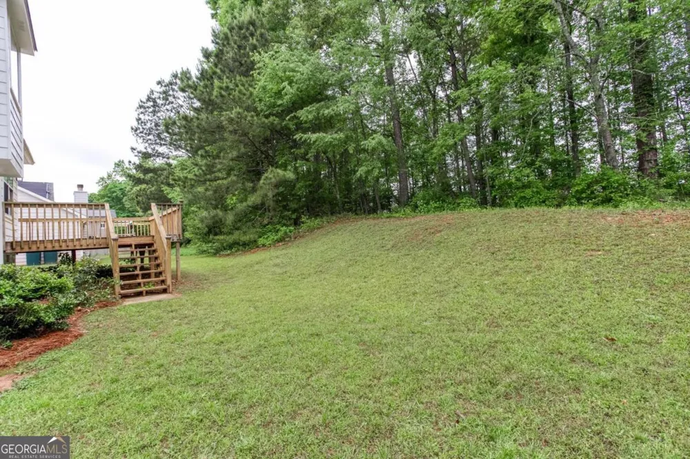 1077 Athena CT Acworth, GA 30101