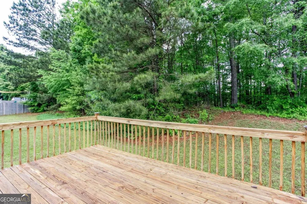 1077 Athena CT Acworth, GA 30101