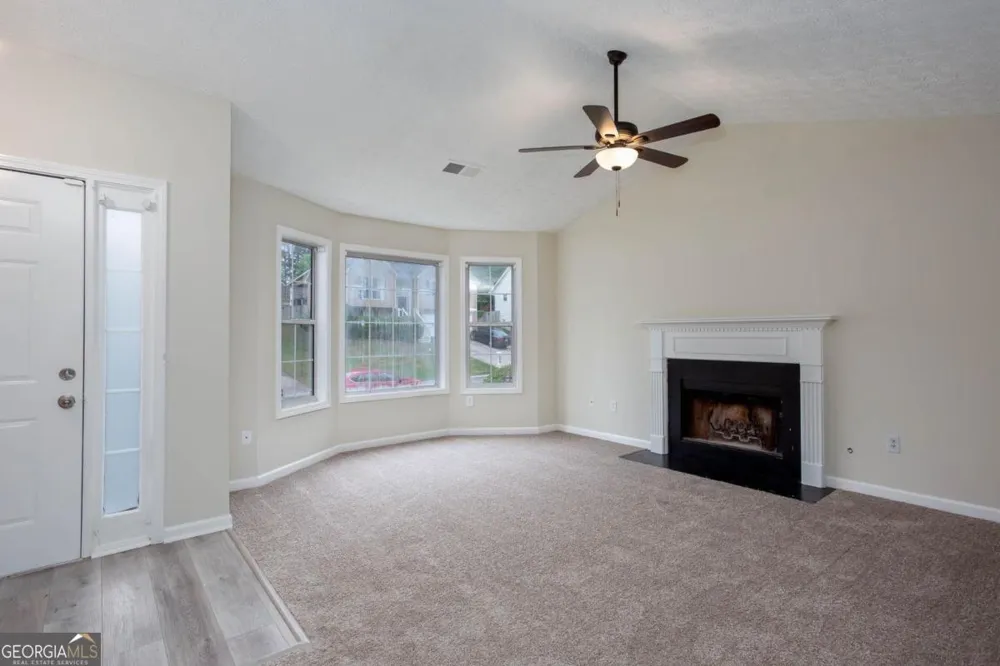 1077 Athena CT Acworth, GA 30101