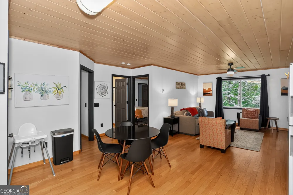 333 Bent Wood LN Blue Ridge, GA 30513