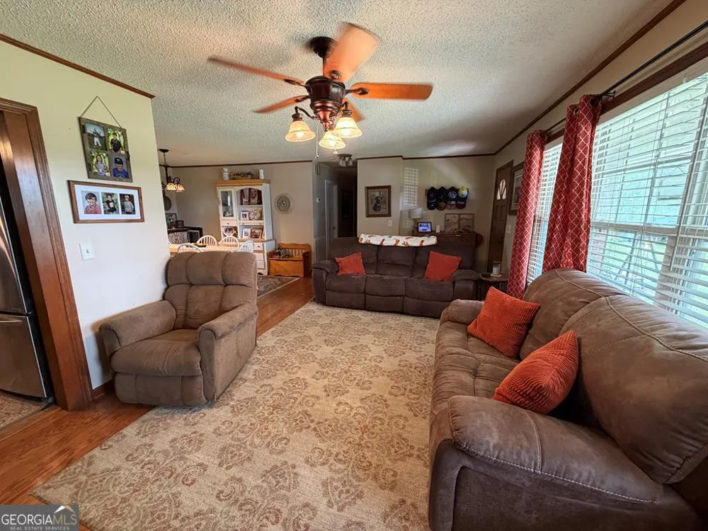 57 Lakeside DR Tifton, GA 31793