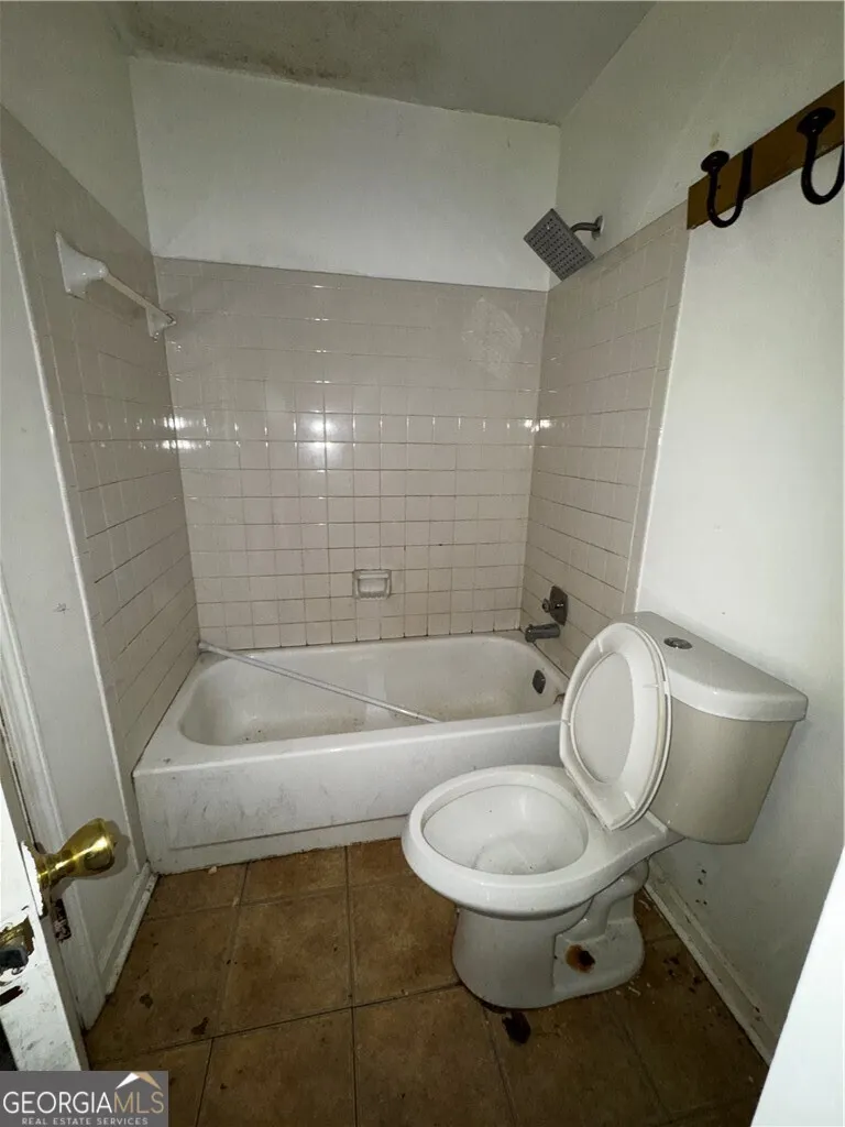 871 Brandy Oaks LN Stone Mountain, GA 30088