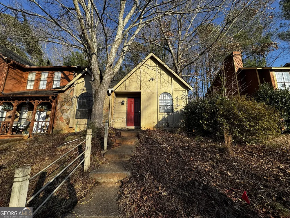 871 Brandy Oaks LN Stone Mountain, GA 30088