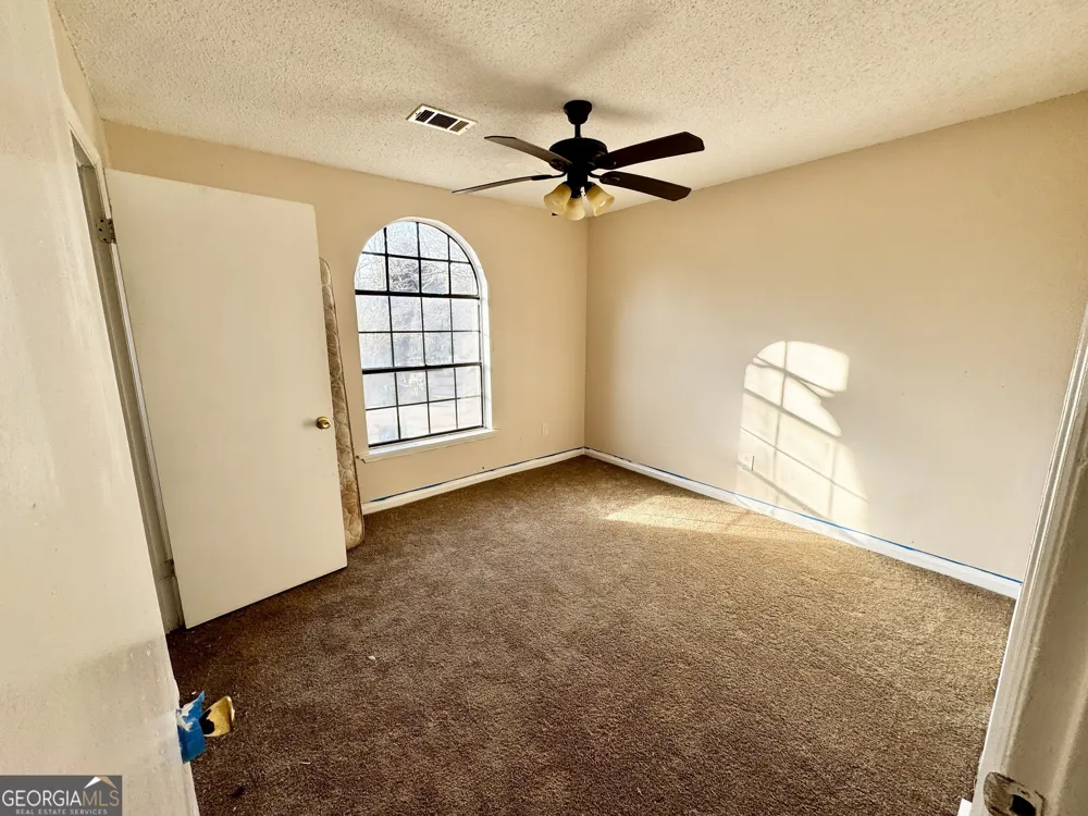 871 Brandy Oaks LN Stone Mountain, GA 30088