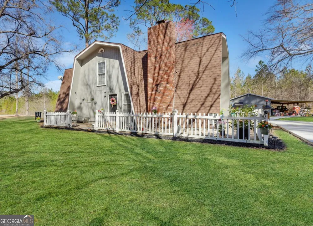 2505 Odum Road South Odum, GA 31555