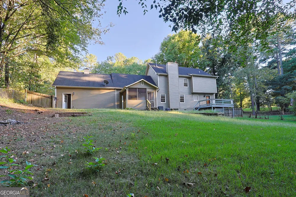 125 Picketts Lake DR Acworth, GA 30101