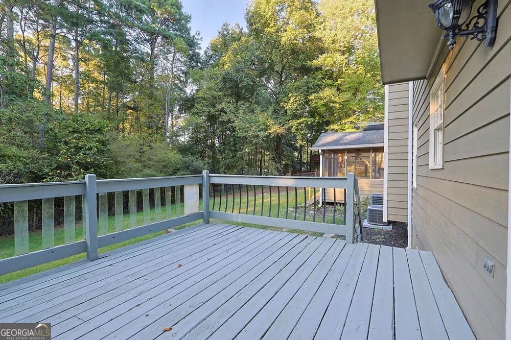 125 Picketts Lake DR Acworth, GA 30101