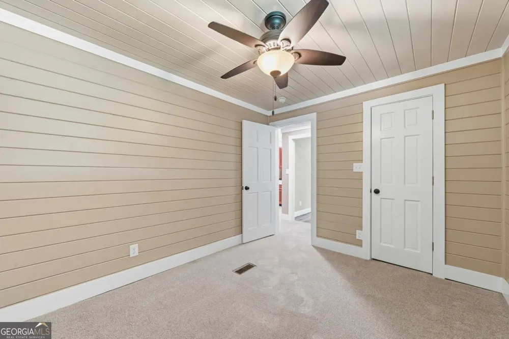 106 Twisting Hill LN Eatonton, GA 31024
