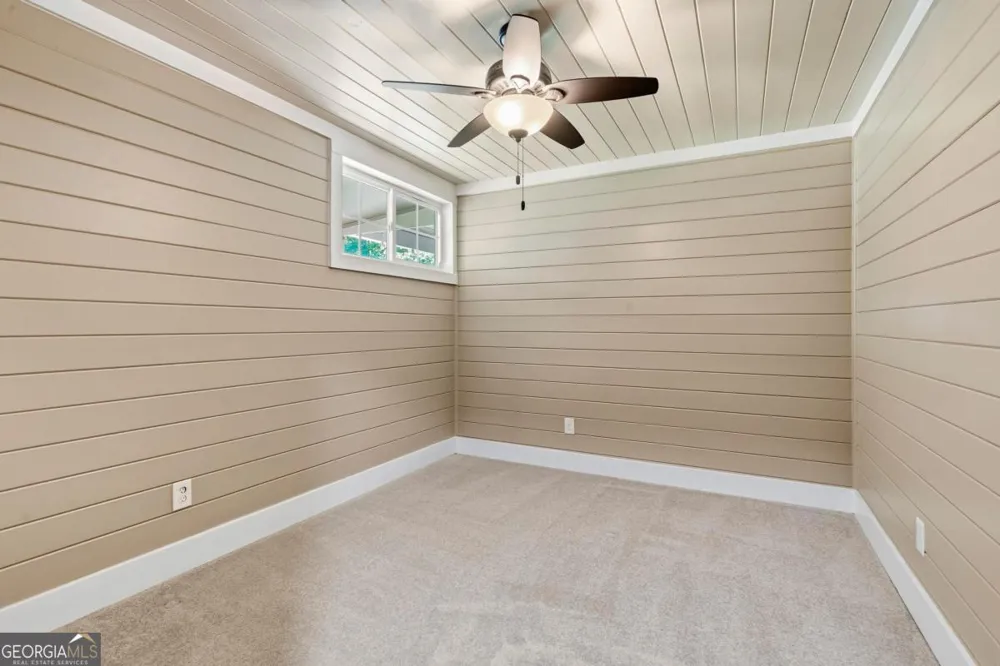 106 Twisting Hill LN Eatonton, GA 31024