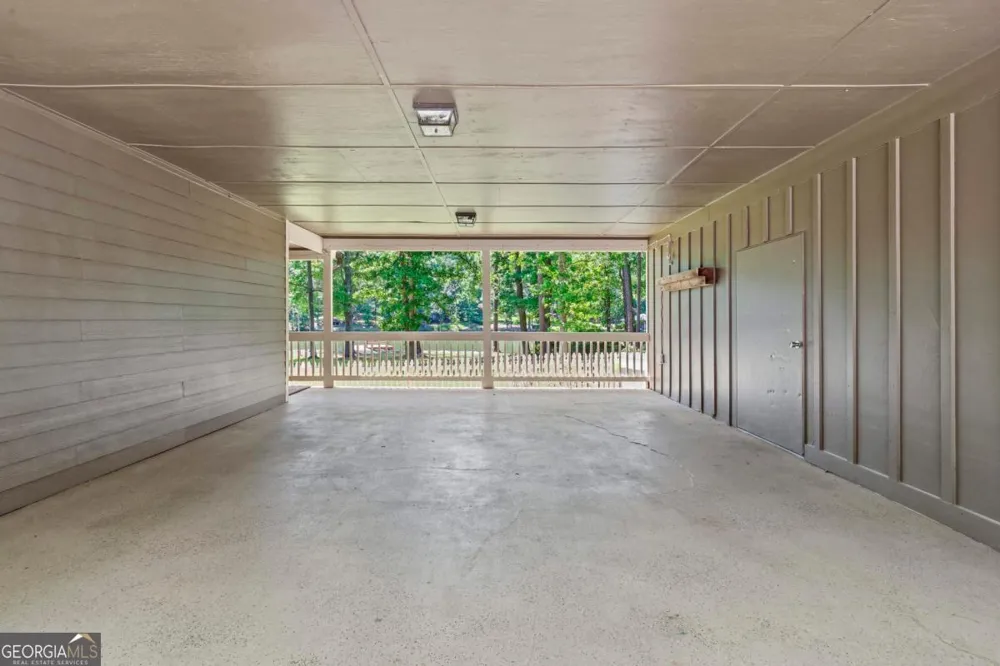 106 Twisting Hill LN Eatonton, GA 31024