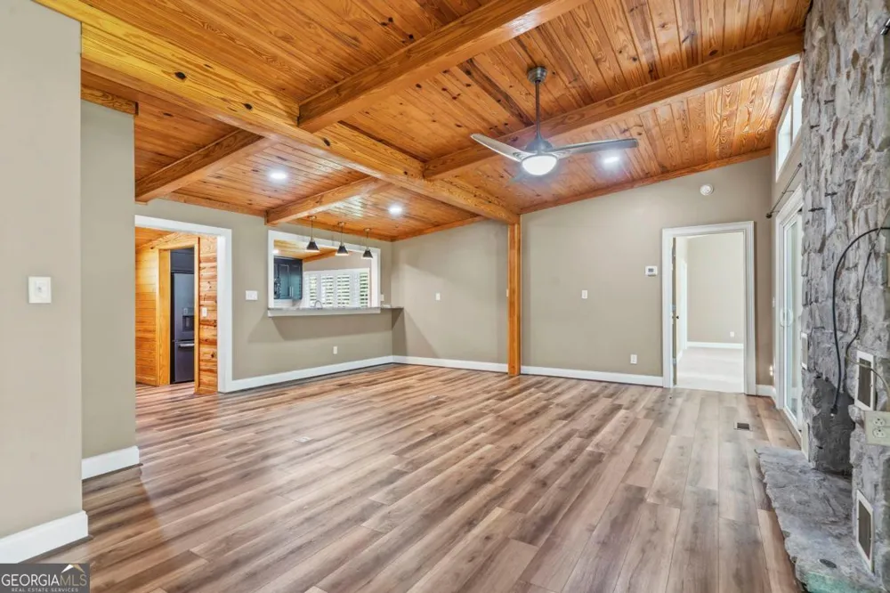 106 Twisting Hill LN Eatonton, GA 31024