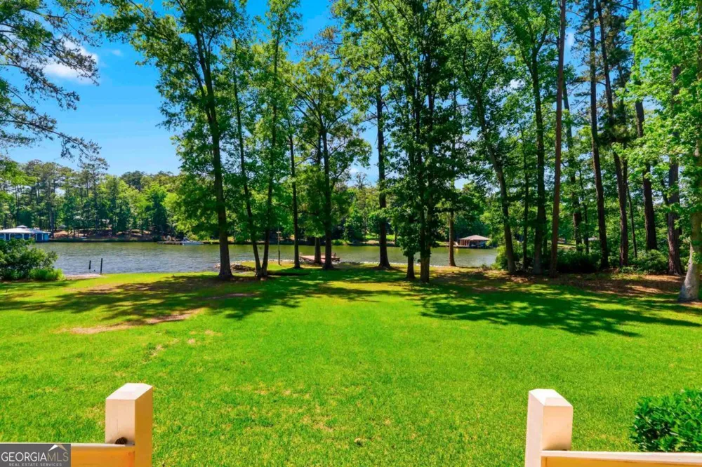 106 Twisting Hill LN Eatonton, GA 31024