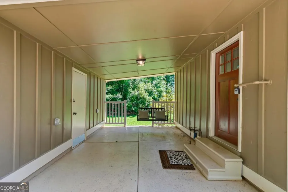 106 Twisting Hill LN Eatonton, GA 31024