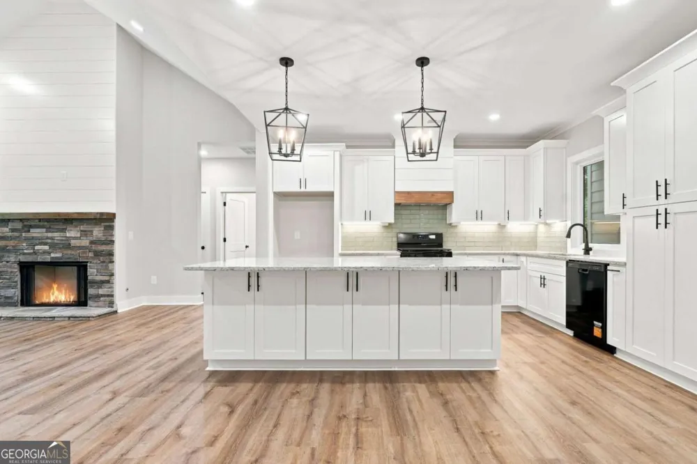 647 S McCollum DR Canton, GA 30114