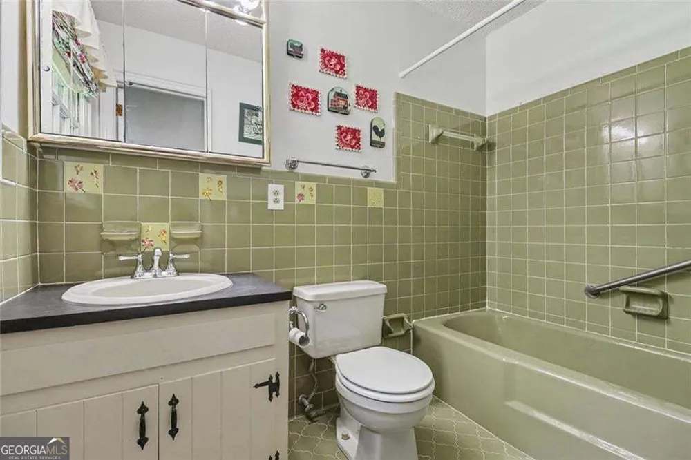 462 Wall Bridge RD Clarkesville, GA 30523