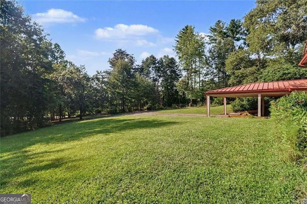 462 Wall Bridge RD Clarkesville, GA 30523