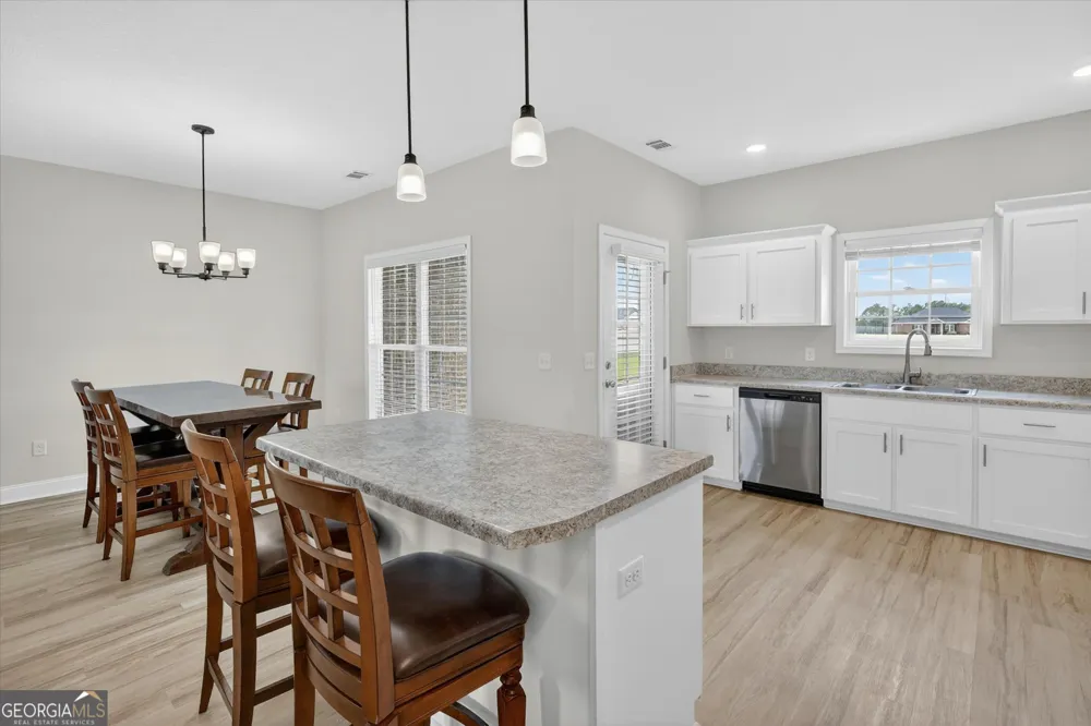 313 Old Rockdale DR Statesboro, GA 30461