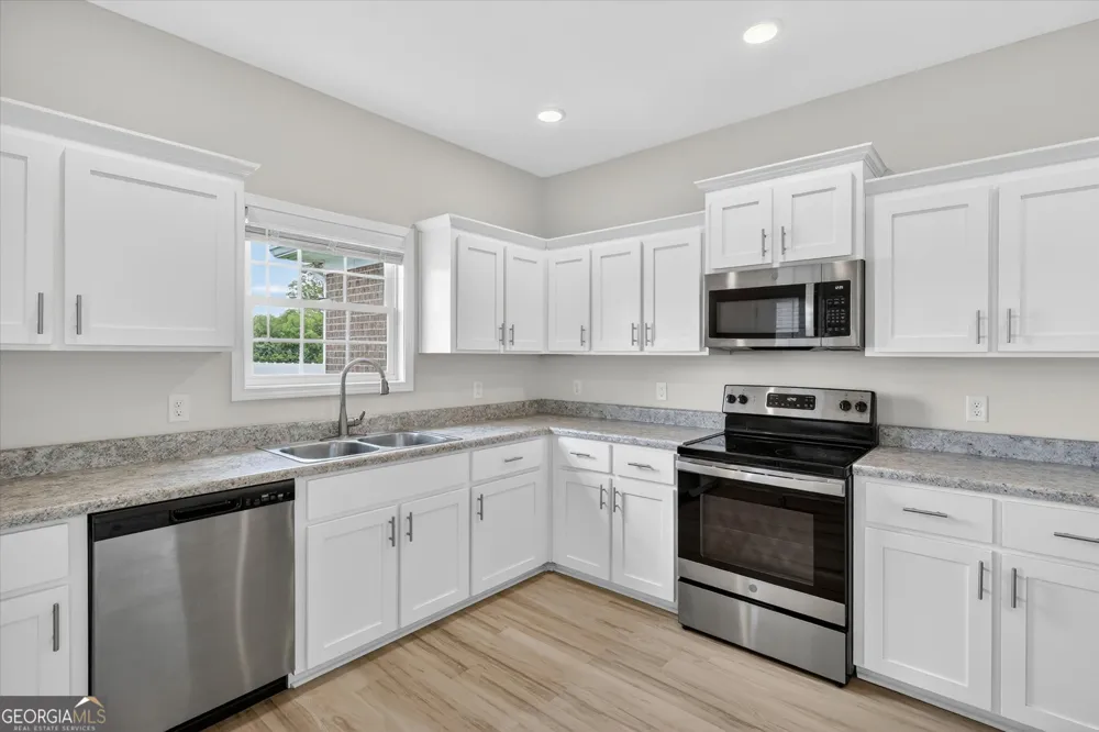313 Old Rockdale DR Statesboro, GA 30461