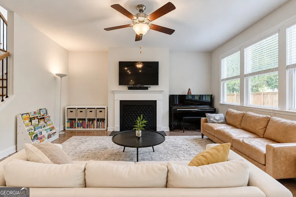 3356 Fall Branch LN Buford, GA 30519