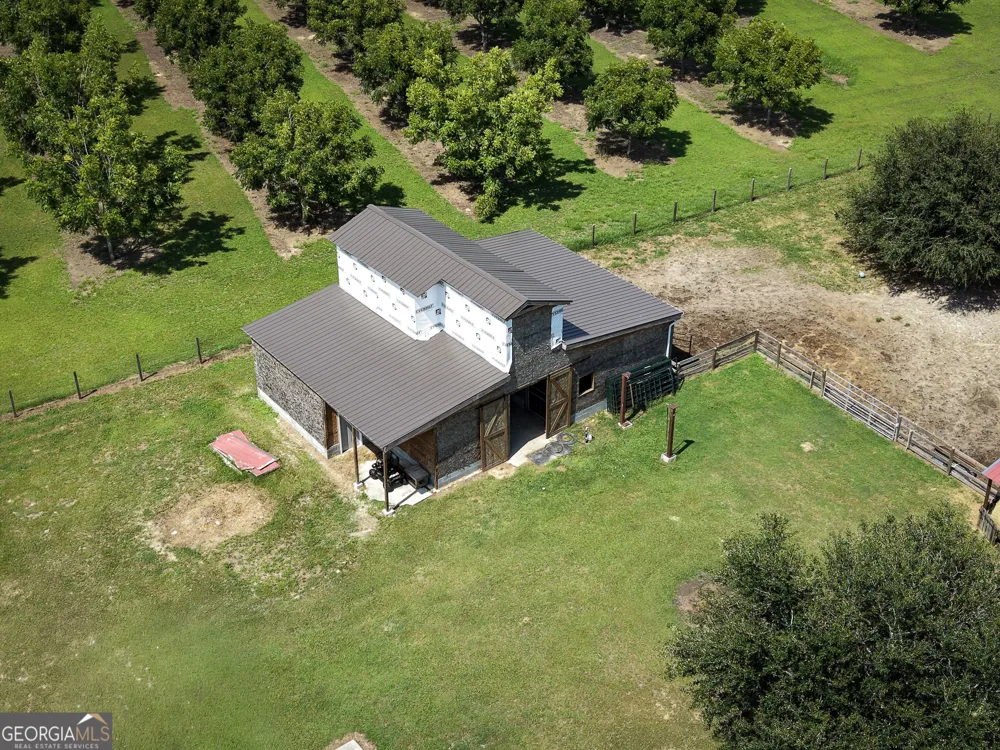 644 Shiloh RD Ray City, GA 31645