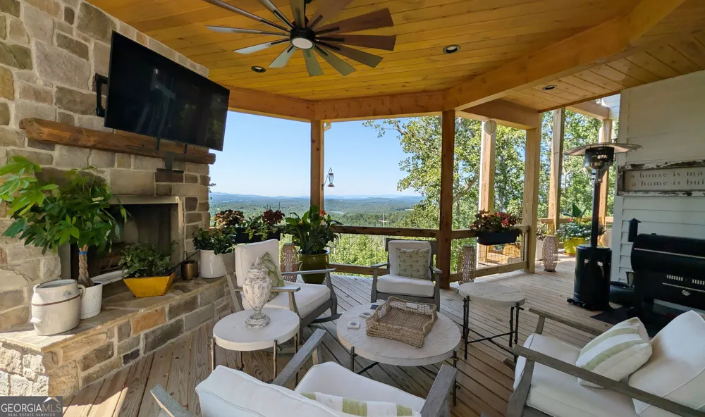 514 Winding RDG Blairsville, GA 30512