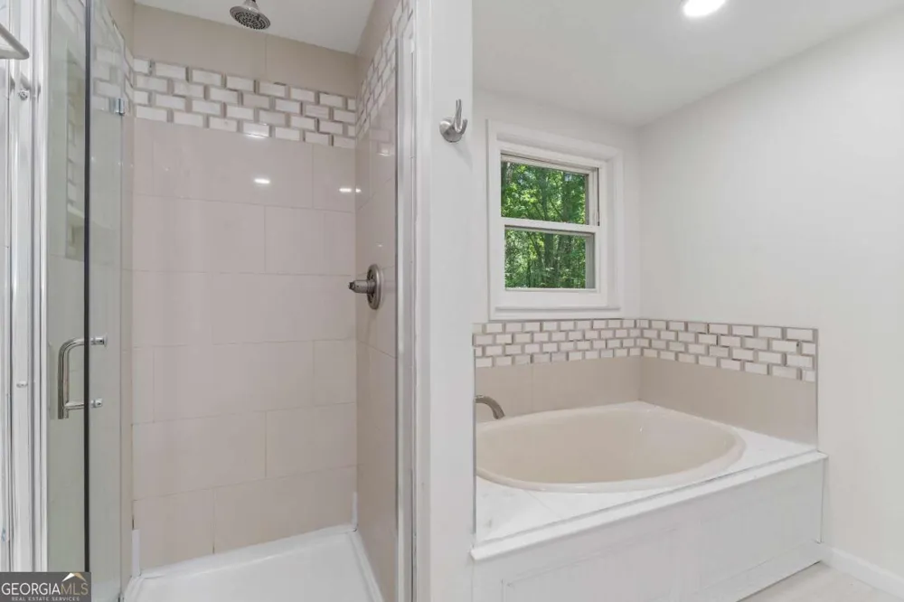 1700 Ellenwood DR NE Roswell, GA 30075